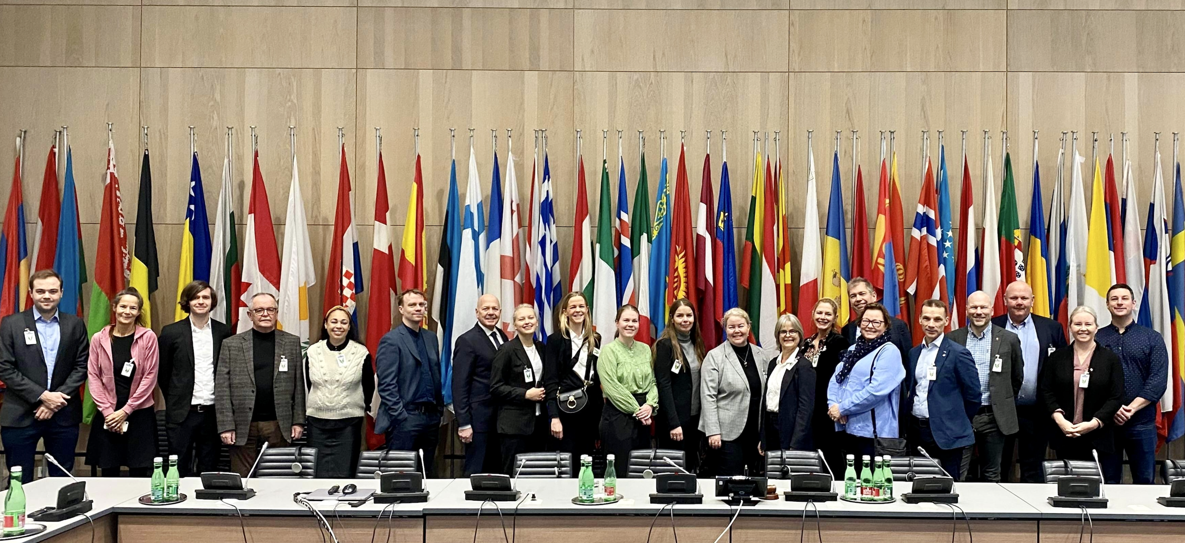 Reisebrev fra Wien med Folk og Forsvar