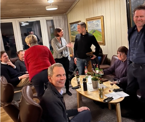 Møtte forsvarskommisjonen